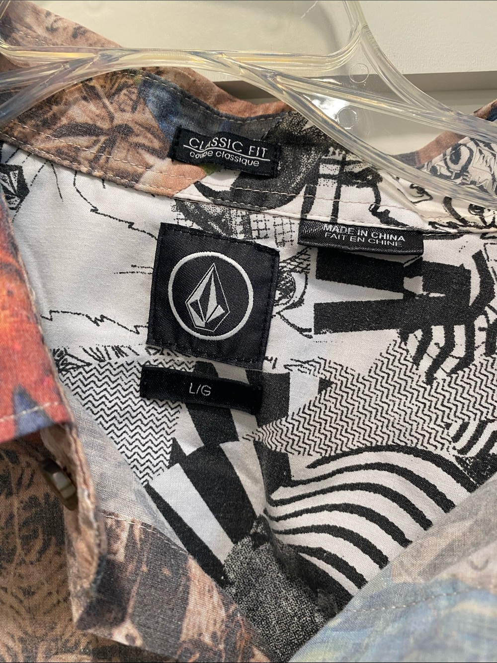 Trippy, Tropical Volcom Button up - Picture 2 of 5